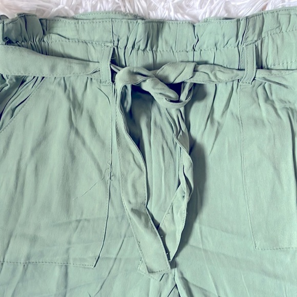 Girls Vince Camuto Tie Waist Paperbag Style Cuffed Pants - Picture 3 of 7